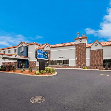 Suburban Studios Milwaukee Airport Exteriör bild